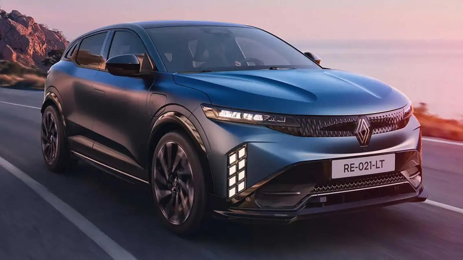 Renault Scenic E-Tech 2027 saa suuremman akun ja nopeamman latauksen