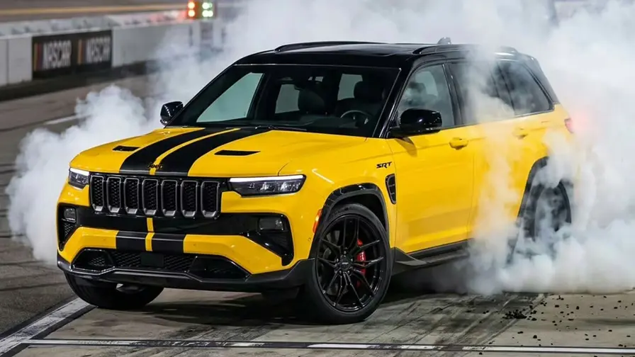 Jeep Grand Cherokee SRT renderöitynä V8-aikakauteen