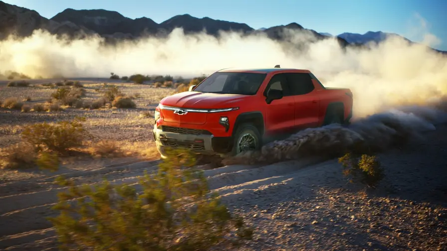 Chevrolet nostaa 2027 Silverado EV:n hintoja hieman