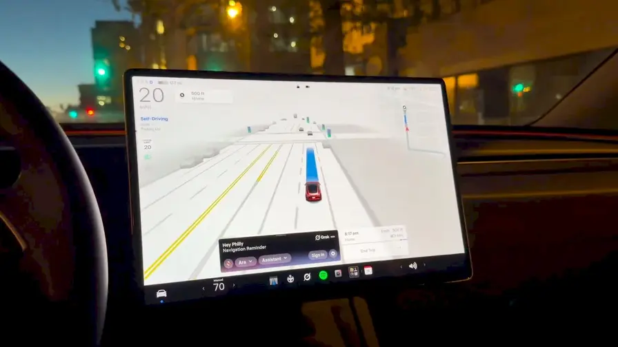 Tesla Grok saa pian tuen tekstiviestien lähetykseen