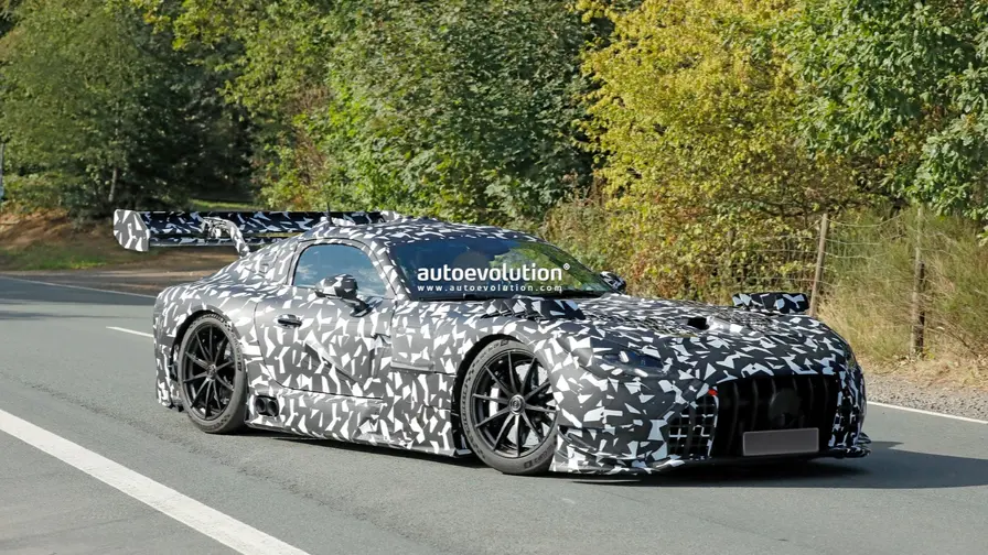 Mercedes-AMG GT Black Series 2027 lähestyy tuotantoa