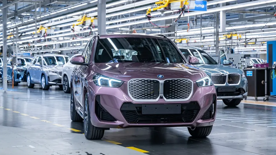 BMW Regensburg valmisti yhdeksänmiljoonannen ajoneuvon