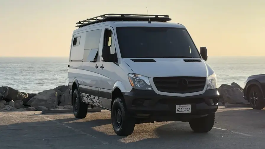 2016 Mercedes-Benz Sprinter 4x4 -retkiauto myynnissä