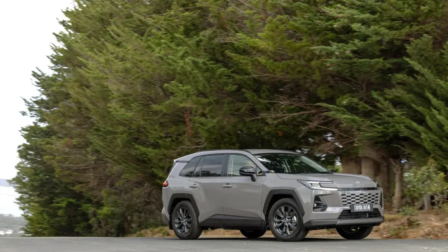 Toyota RAV4 GXL PHEV saapuu Australiaan vuonna 2027