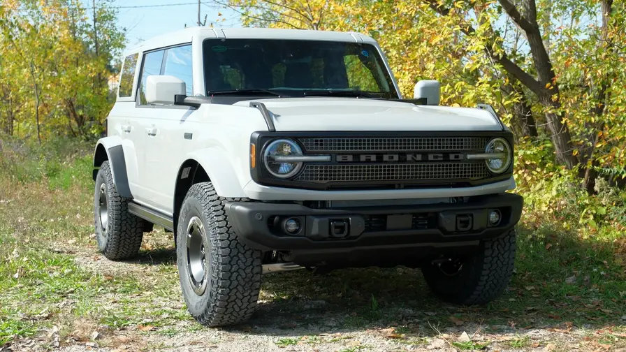 Ford Bronco 2027 uudistaa moottorit ja varusteitaan