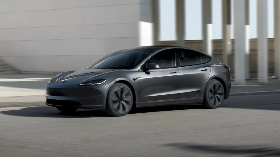 Tesla Model 3 saa 16 tuuman näytön ja V2L-tuen