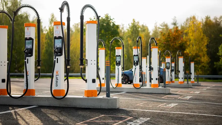K-Lataus avaa lähes 70 uutta latauspistettä Suomessa