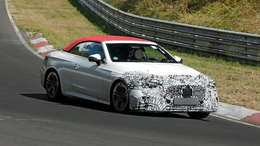 Mercedes CLE Cabrioletin facelift nähtiin Nürburgringillä