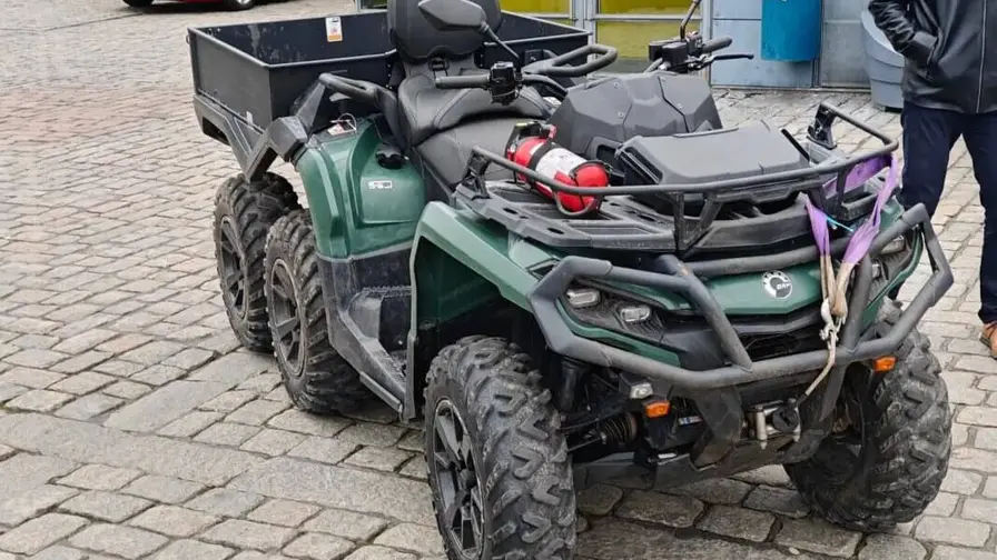 Miksi Puolustusvoimat kutsuu mönkijää maastoskootteriksi?